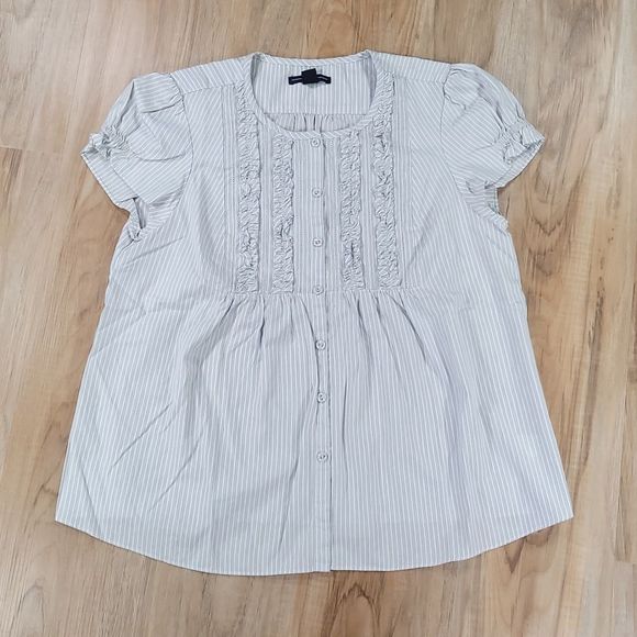 GAP Tops - 🔹️Gap White Striped Buttoned Oversized Short Sleeve Blouse Medium